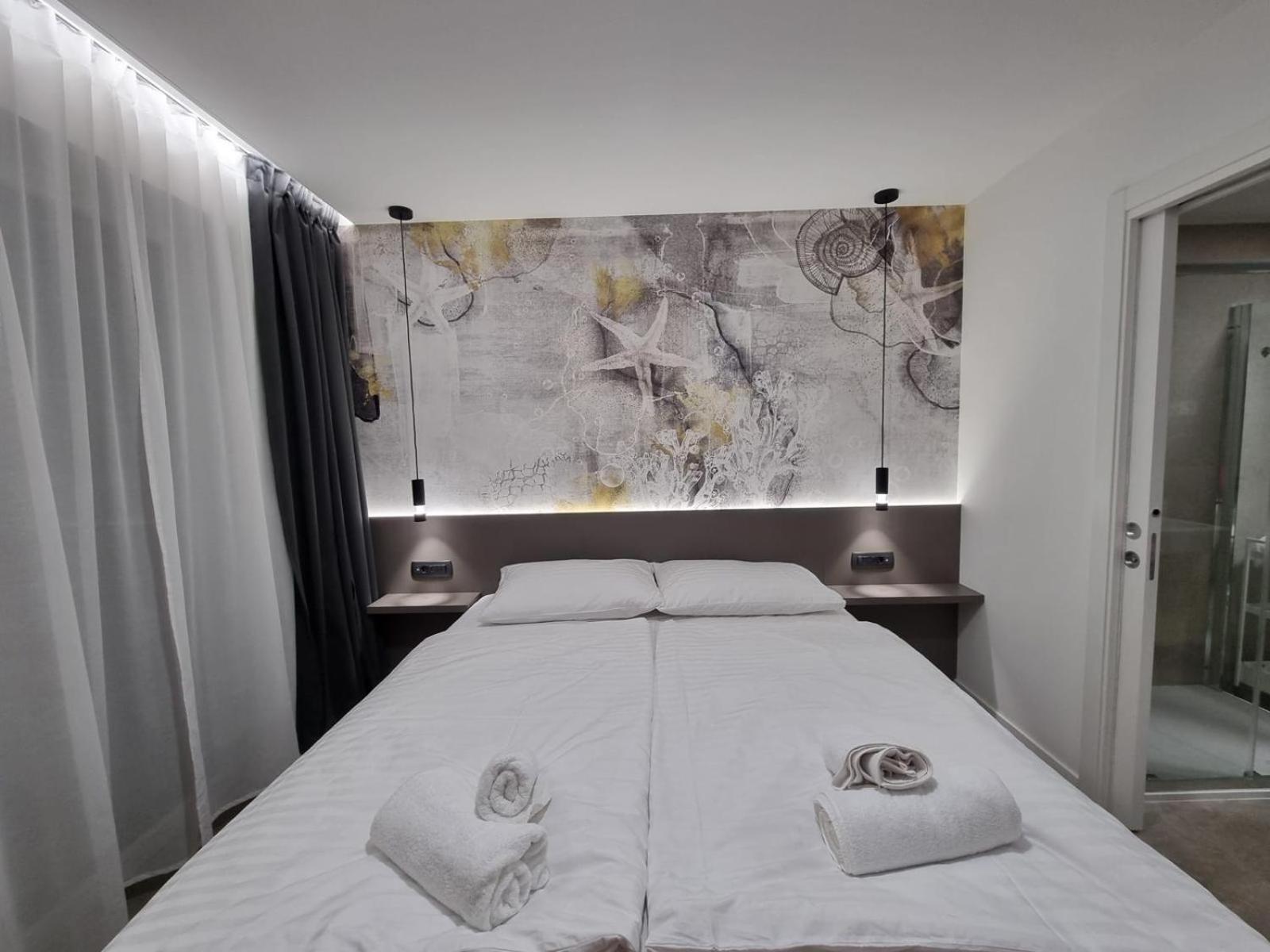 Calypso Apartment *