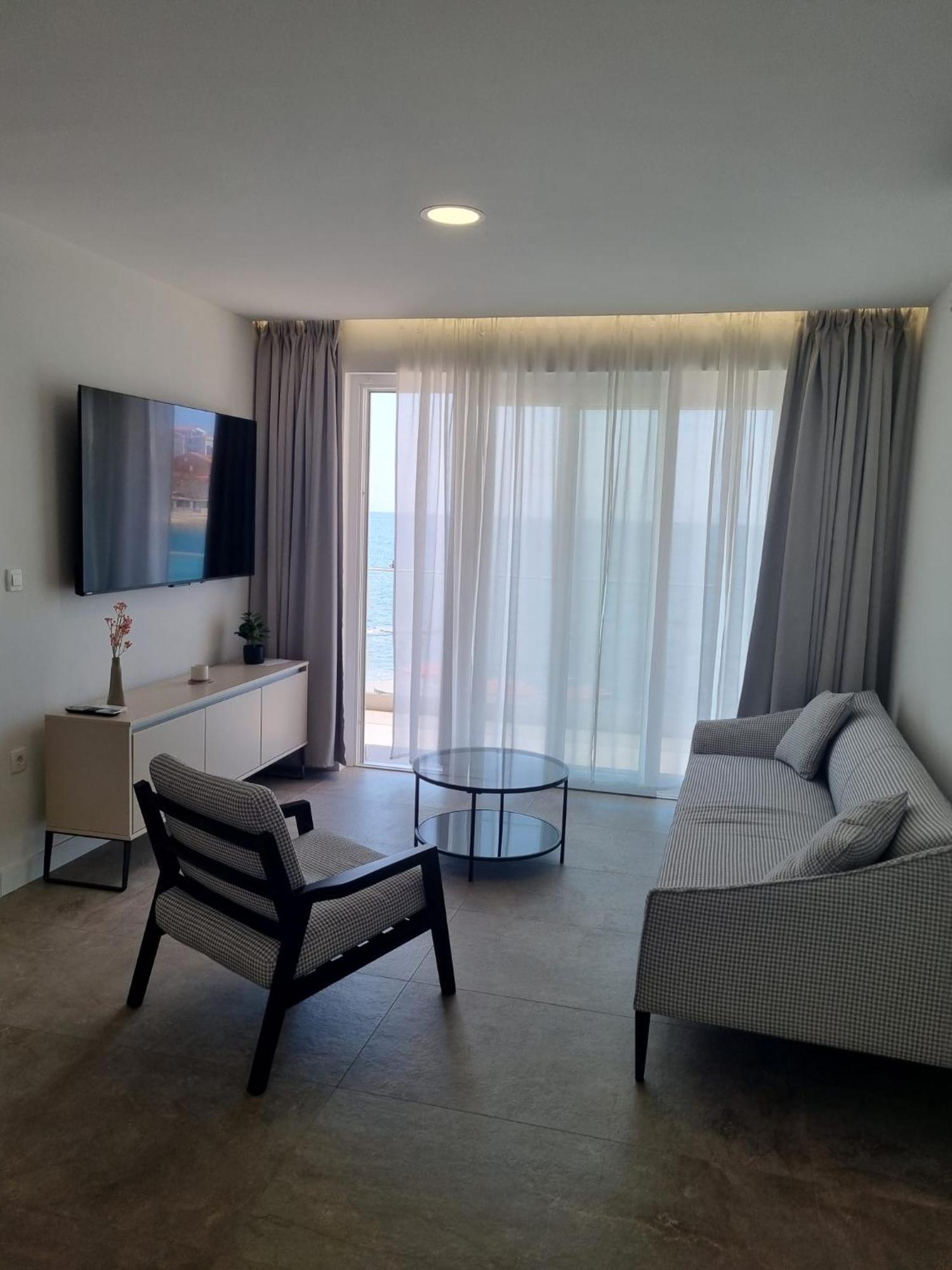 Calypso Apartment